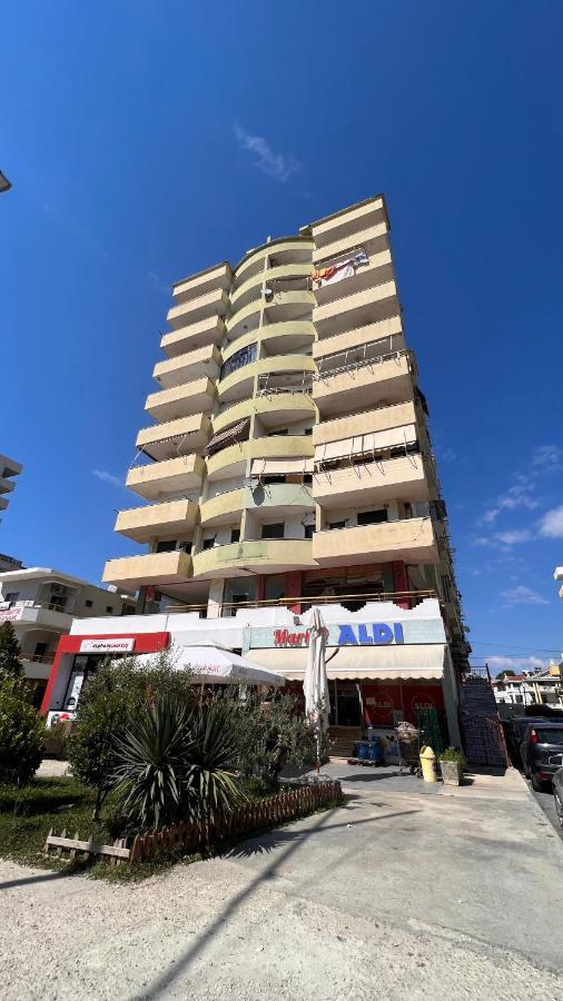 Mikael Sea View Apartman