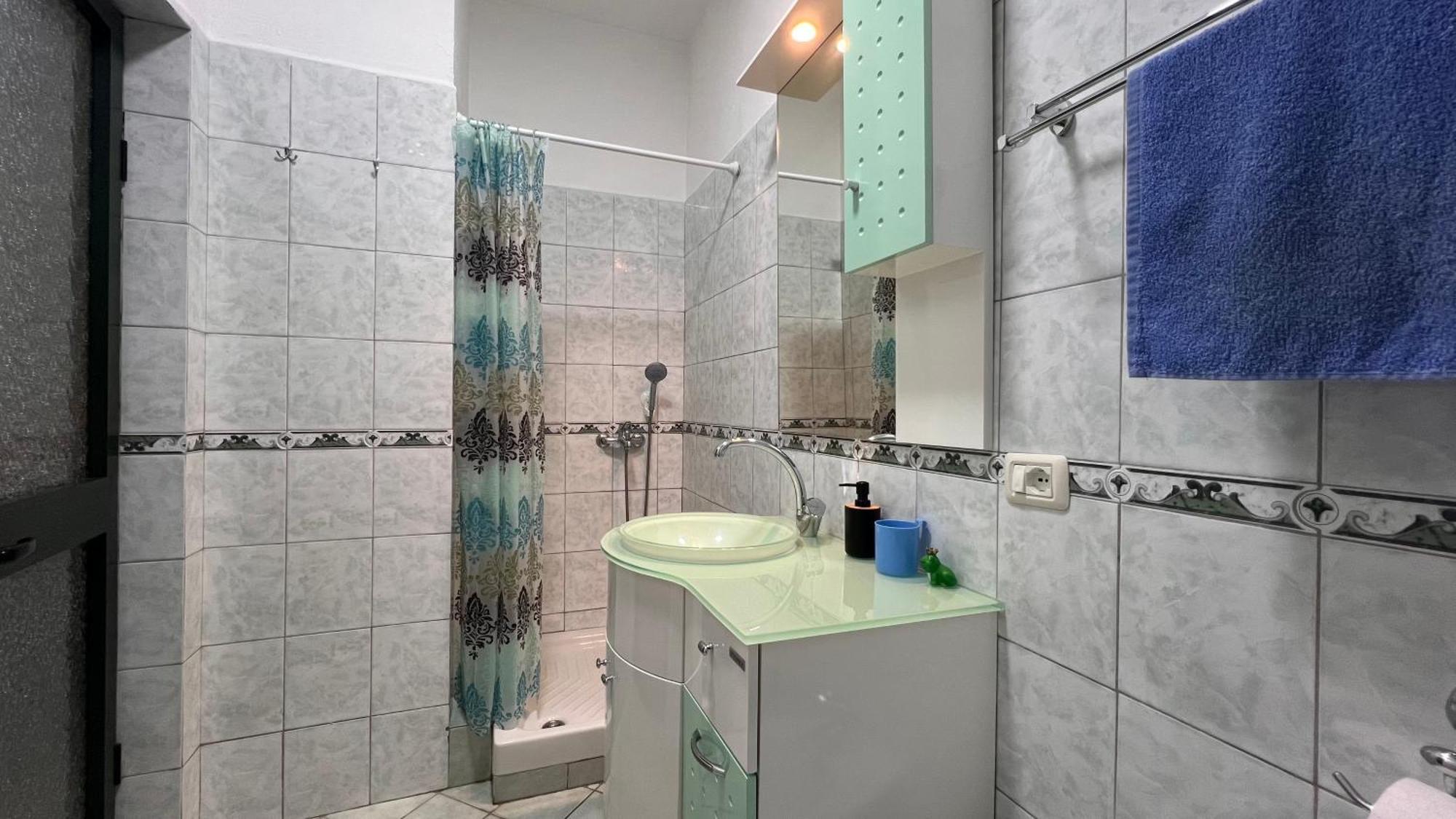 Mikael Sea View Apartman